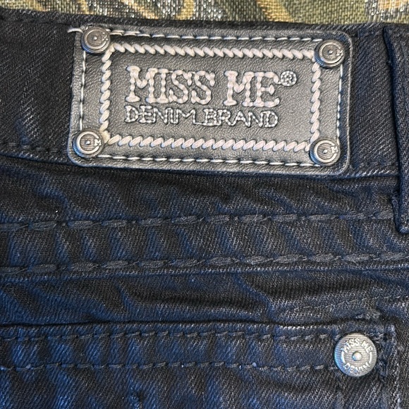 Miss Me 26 NWT Black Jean Shorts - Picture 8 of 16
